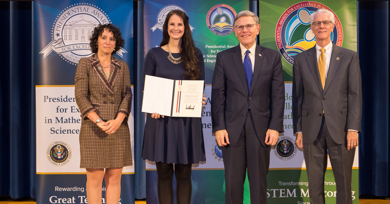Human services professor wins Faculty Director of the Year Award
