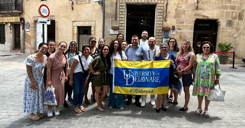 Bringing Spanish culture to the classroom - Vimarsana News