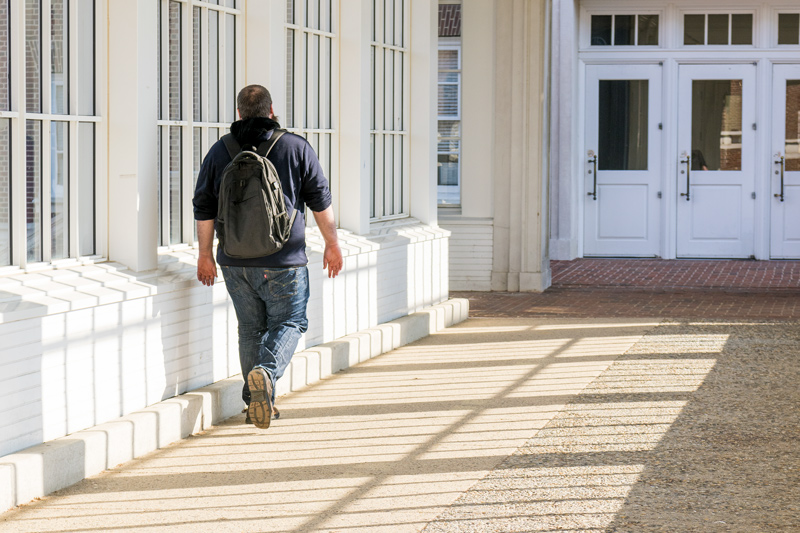 Students walk to class on the first day of the 2023 spring semester at the University of Delaware.