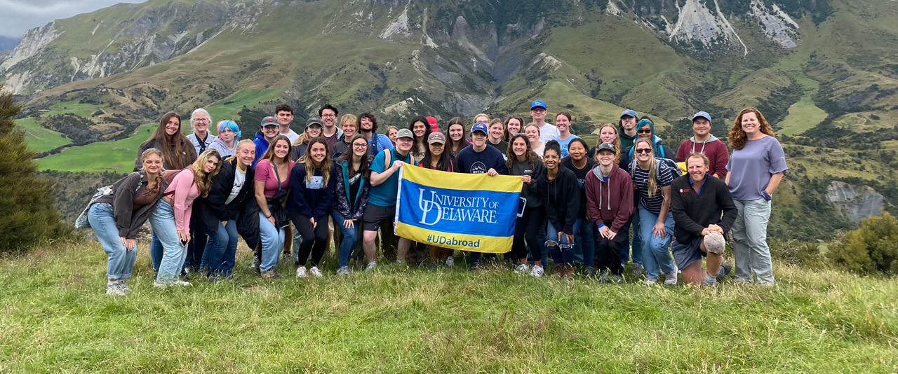 As part of a University of Delaware study abroad program in New Zealand, Fellow Nuffield Scholar Hamish Murray led a field trip to his family farm, Bluff Station, which boasts an astounding 34,000 acres bordered by two mountain ranges and the Clarence River.