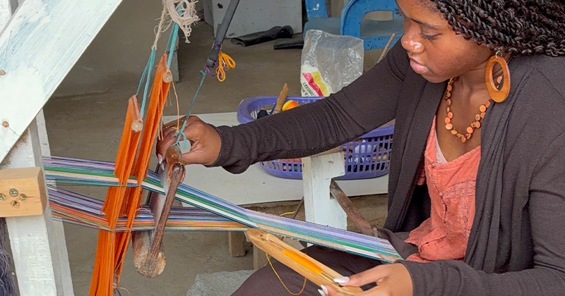 UD senior Heaven Brown studied Kente cloth making in Ghana over the summer thanks to a study grant from UD’s Plastino Scholars program, which allows students to create their own hands-on learning experiences.