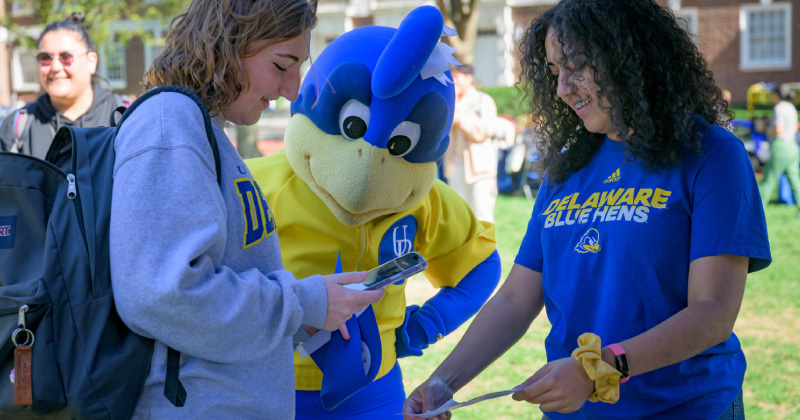 Three ways to partner with DAR on volunteer programs | University of ...