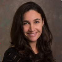 Headshot photo of Nicole Quinn