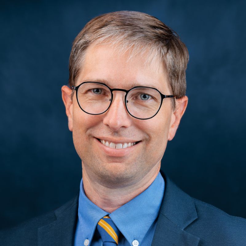 Headshot photo of Martin Heintzelman