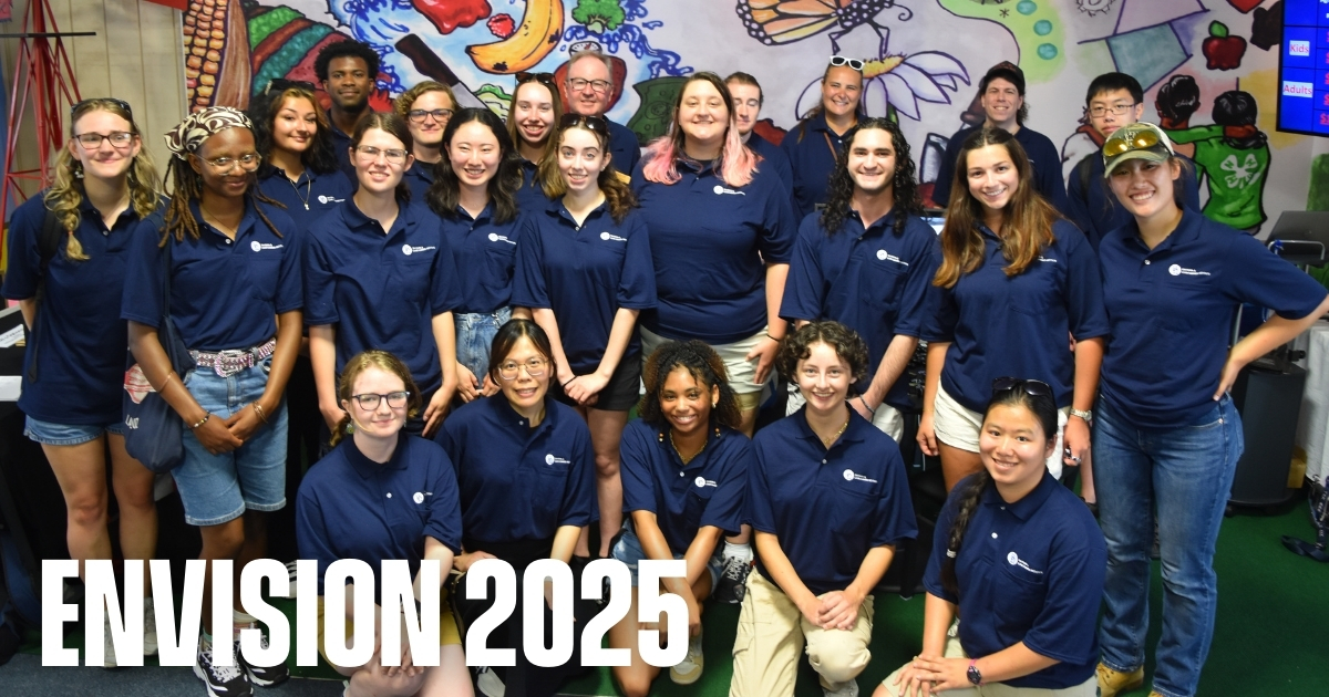 Envision students at the Delaware State Fair.