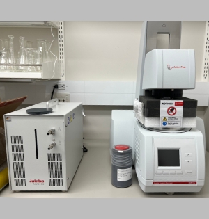 The Anton Paar MCR 102e Modular Compact Rheometer with multiple probes and cells. 