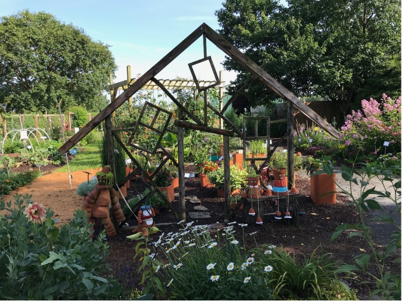 The entry to the children’s garden summer of 2019, before the shutdown