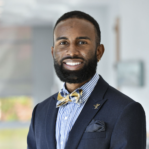 Headshot of Dariq Cobb