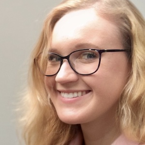 Headshot of Abigail Lennox