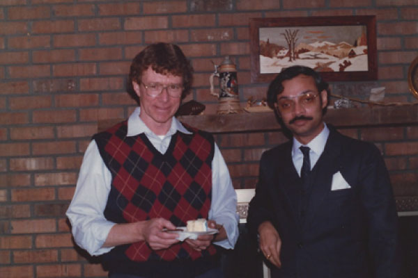 Retired UD professor George Molloy, Mukherjee’s doctoral advisor, threw a party at his home to celebrate his successful thesis defense in 1987.