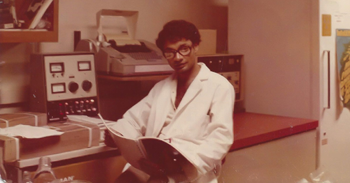 Ranjan Mukherjee working in the former McKinly Lab as a Ph.D. student in 1983. Initially coming to UD from India to pursue a Ph.D. in physics, Mukherjee pivoted to studying biology. 