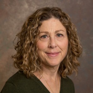 Headshot photo for Veila Fowler