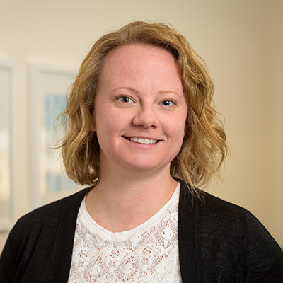 Photo headshot of Jaclyn Schwarz