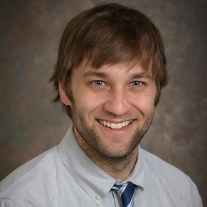 Photo headshot of Peter Mende-Siedlecki