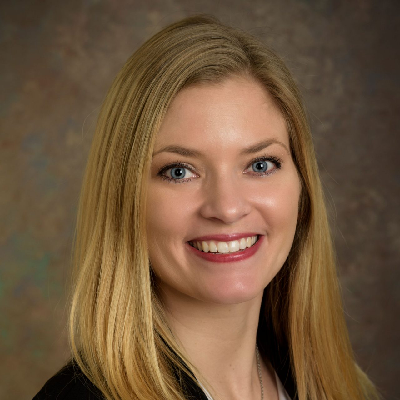 Emily Lodyga headshot