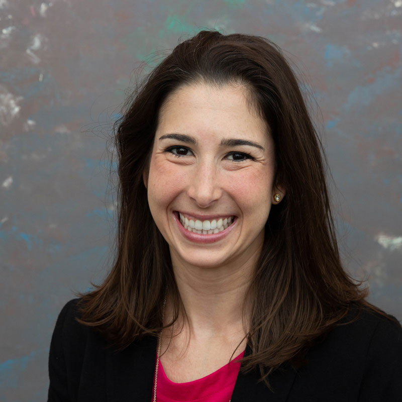 Lauren Covington headshot