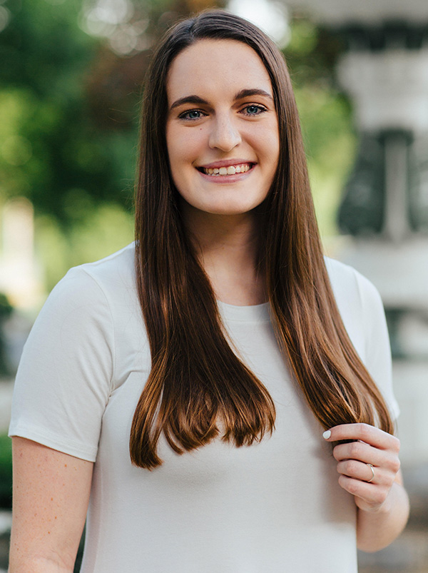 Gracee Tothero headshot