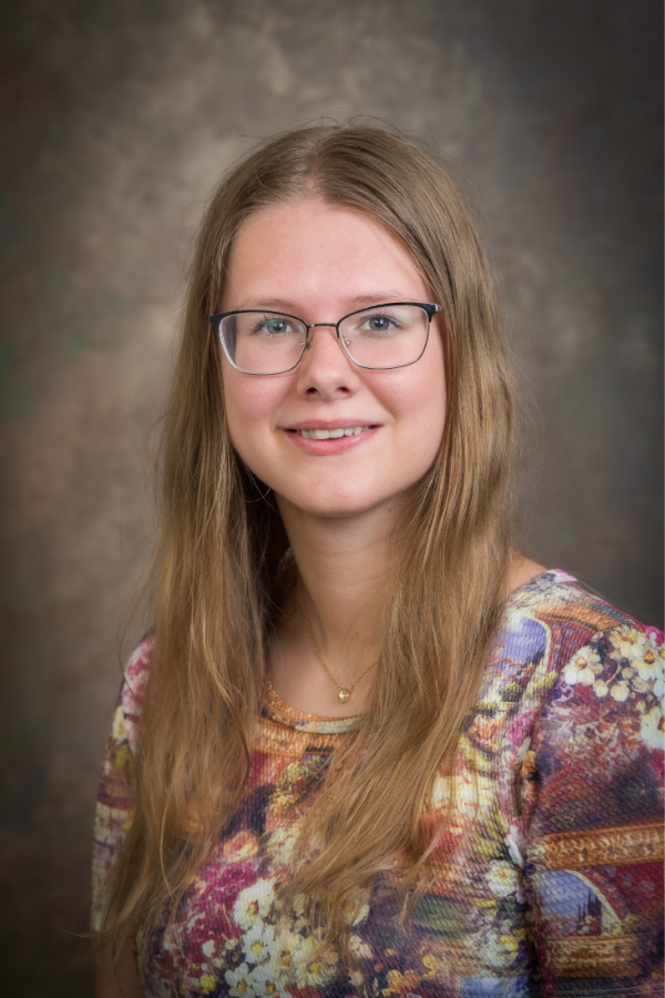 Smiling photo of Kaylee Hogness