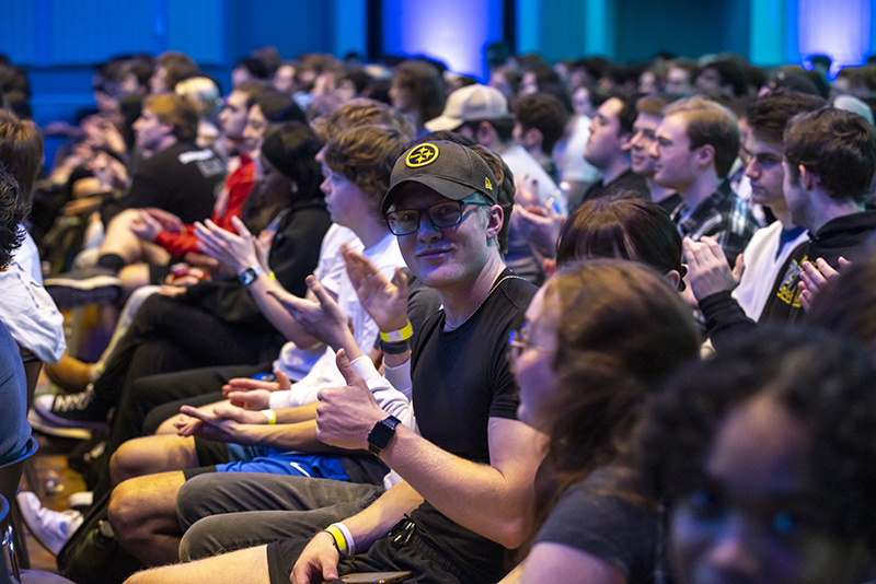 Student audience at an event in Trabant