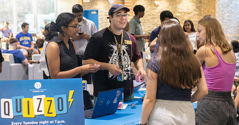 Students at a Quizzo event