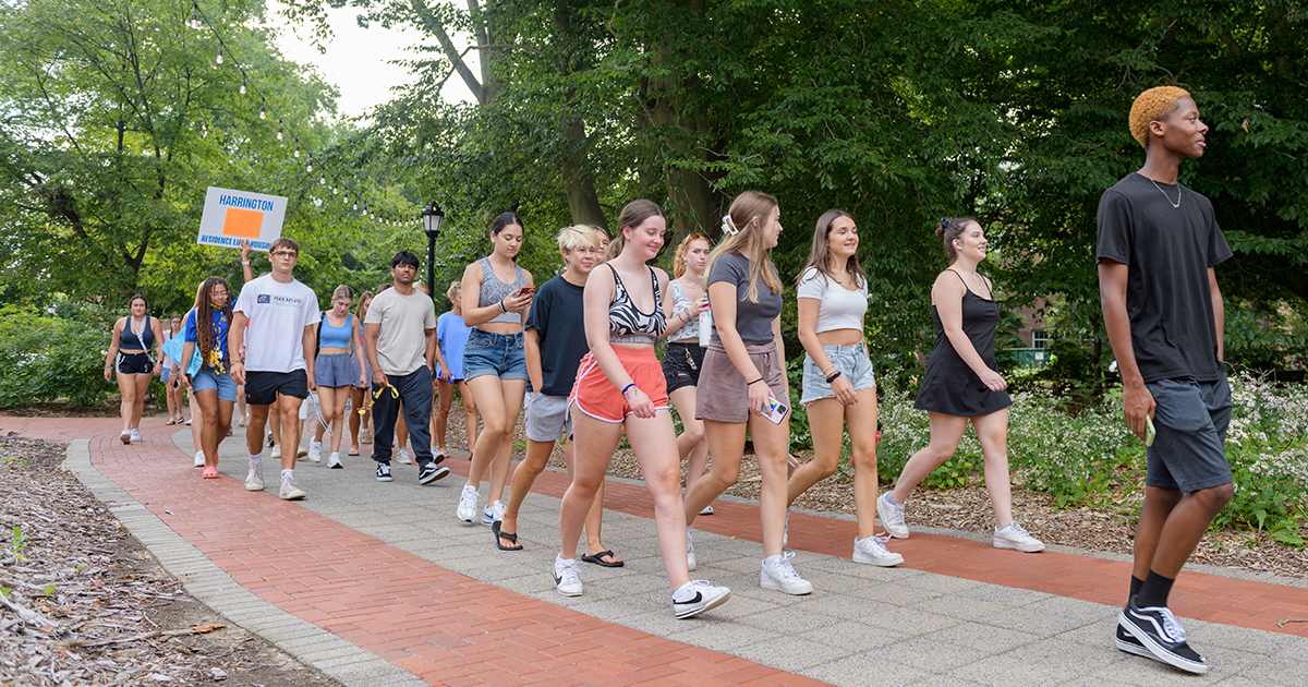 Students walk on campus during 1743 Welcome Days