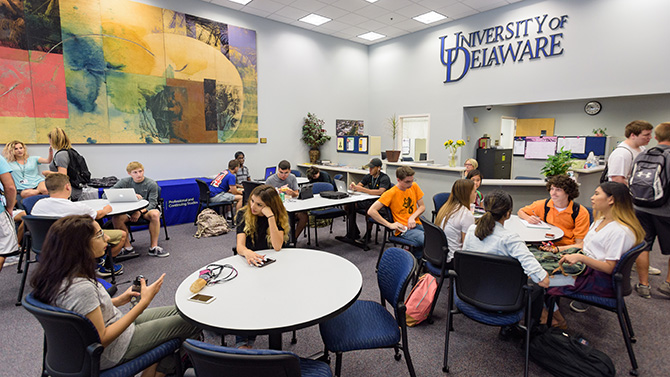 CAS-AA-Classes_at_UDDC-083116 Students in the Associates in Arts program starting their first week of Fall 2016 semester classes at the University of Delaware Downtown Center. Photographed for a feature story on the AA program at UD. - (Evan Krape / University of Delaware)