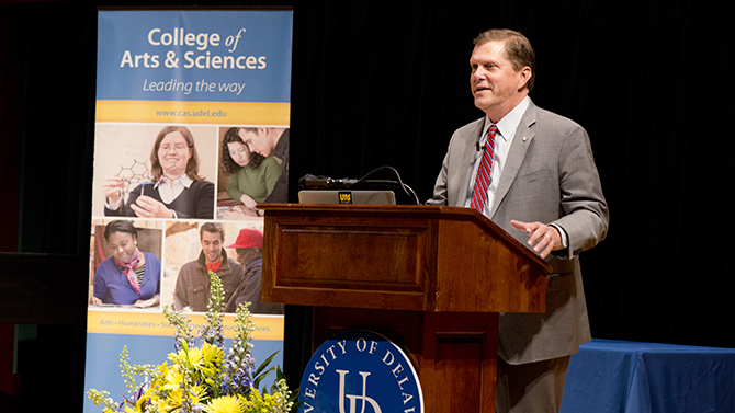 2016 College of Arts & Sciences State of the College The annual College of Arts & Sciences State of the College event was held on Tuesday, September 27, 2016. Dean George Watson began his remarks in Gore Recital Hall introducing the new professors and staff. President Assanis gave a comprehensive analysis of UD and proposed new ideas and requested ideas from the AS community. A reception was held afterwards in the CFA lobby.