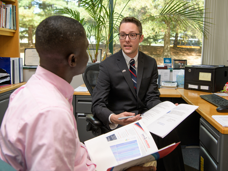 Daniel Eliot (right) of the Delaware Small Business Development Center