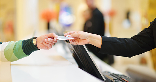 487536651 Do you pay less when staying at a hotel longer?