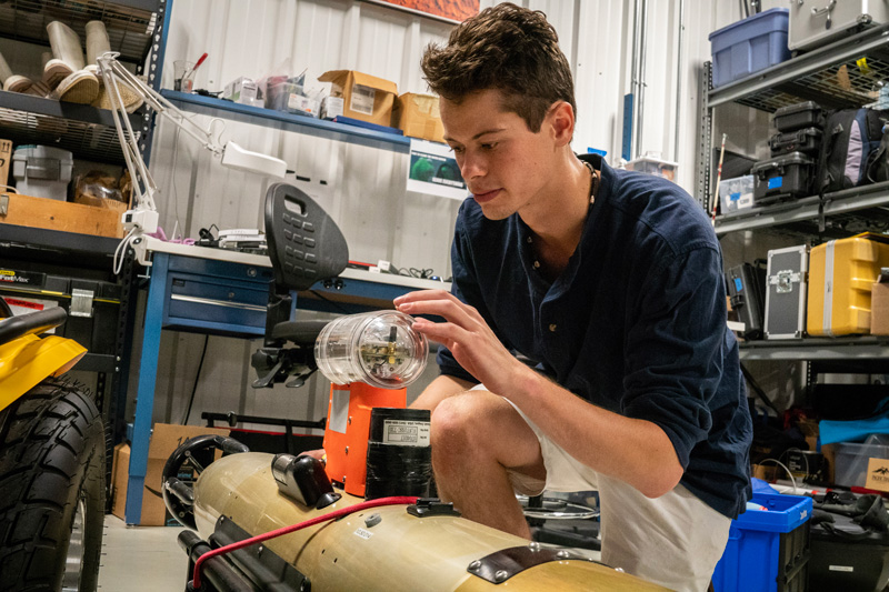 Conner McCrone uses sonar data from an underwater robot, like the one pictured here, to stitch together a picture of the seafloor—called a mosaic. He then uses the mosaic to identify what types of substrates scallops prefer in order to create his seascape model.