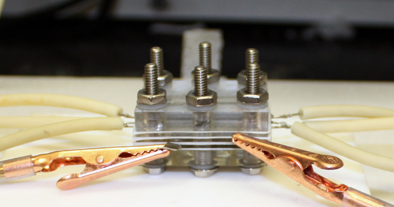 UD Professor Feng Jiao’s team constructed an electrolyser, to conduct their novel two-step conversion process involving carbon dioxide.