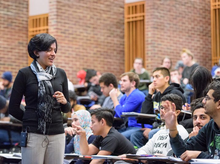 Arthi Jayaraman, Associate Professor of Chemical and Biomolecular Engineering and of Materials Science, teaching a section of 