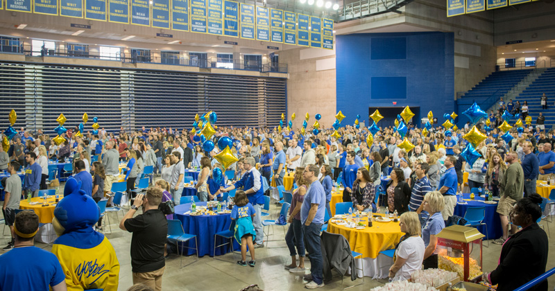 Parents & Family Weekend 2017 Parents and Family Weekend has a full schedule of events.