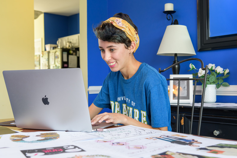 UDaily-Incoming_Students_Southern_DE-080519 Sarah Buoni is an incoming freshman in the class of 2023 who plans to study Visual Communications. Hailing from Millsboro, DE, Sarah’s parents Charlotte and Michael are Double Dels who are very happy to have their daughter attending UD. Sarah has been working as a designer / illustrator during highschool.