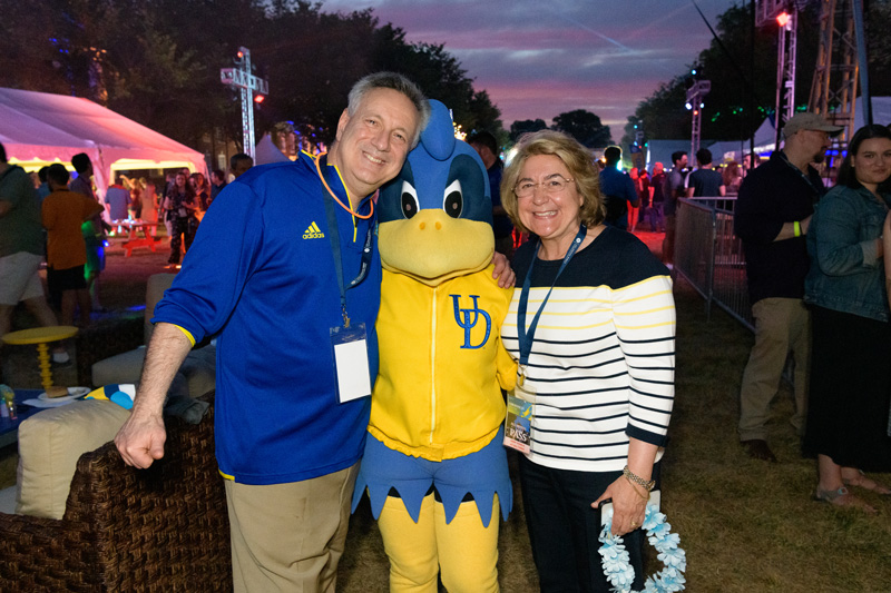 Alumni Weekend 2019 - "Dela-Bration" on the North Green. The centerpiece of Alumni Weekend, Dela-bration (formerly "mug night") gathered together thousands of alumni as one giant, open-air party featuring a live band, food, beer, and entertaining games. - (Evan Krape / University of Delaware)