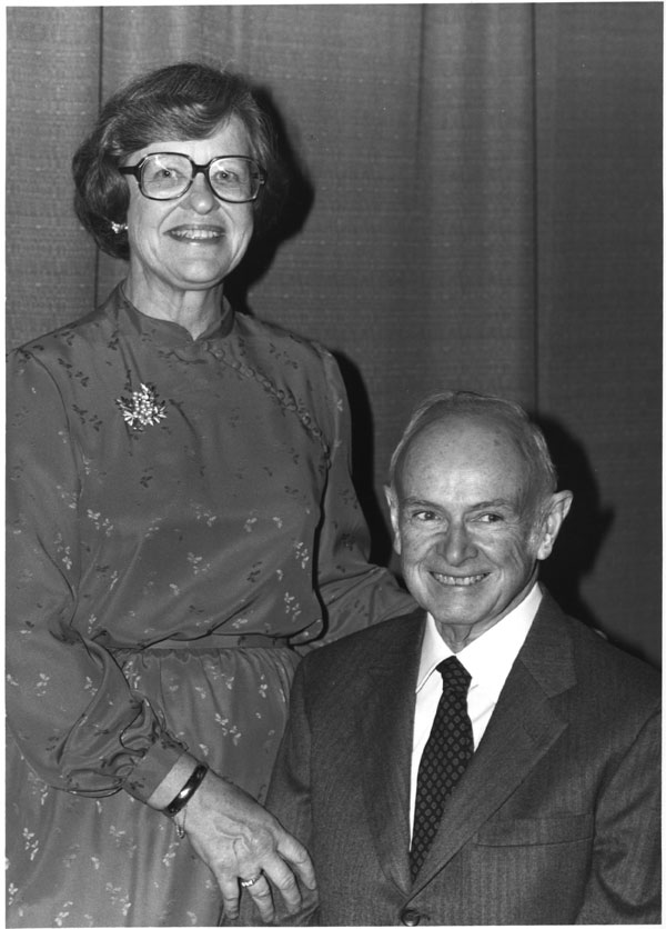 Portrait of John and Dorothy Munroe in 1985