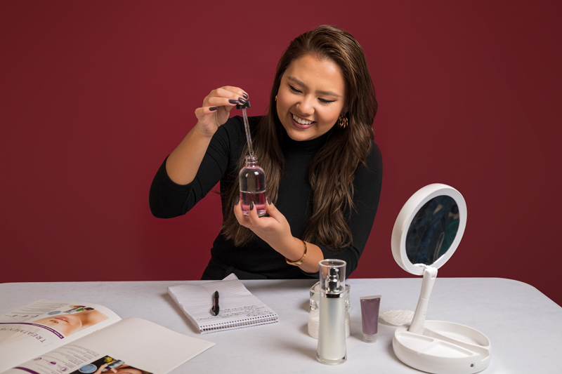 Monique Michaelc - Women's History Month UD alumna Monique Michaelc for Women’s History Month. She is a 2018 graduate who majored in chemical engineering. She loves cosmetics and makeup and planned to go on to work as an engineer in this field, but struggled to find a job. After graduation she discovered an opportunity to work as a sales rep for a contract manufacturer, which serves as a product lab for many big cosmetic brands. She never worked in sales, but credits HORN and her chemical engineering background for her ability to excel at her job as a liaison between the lab and the brands.
