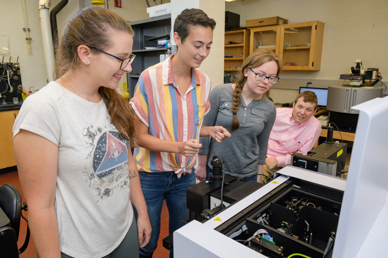 Karl Booksh, professor of Chemistry and Biochemistry, has been a campion of UD’s acquisition of a new atomic force-Raman microscope. He and his team focus on research into chemometrics, spectroscopy, and plasmonics and “in addition to revealing chemical information about a sample, the microscope provides much higher resolution than available previously about the surface of a material, its electrical and thermal properties.“ [UDaily]