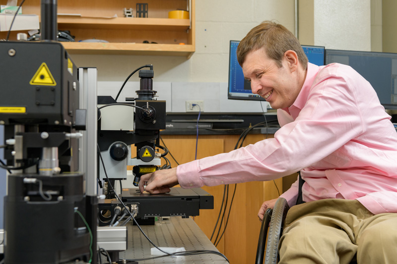 Karl Booksh, professor of Chemistry and Biochemistry, has been a campion of UD’s acquisition of a new atomic force-Raman microscope. He and his team focus on research into chemometrics, spectroscopy, and plasmonics and “in addition to revealing chemical information about a sample, the microscope provides much higher resolution than available previously about the surface of a material, its electrical and thermal properties.“ [UDaily]