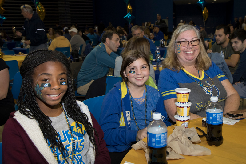 PFW Game Day Celebration Parents and Family Weekend Game Day Celebration held in the Bob Carpenter Center on October 13, 2018. Students and families enjoyed a lunch buffet, pep rally and entertainment provided by a DJ. (Individual releases were obtained and photo release signage was posted.)