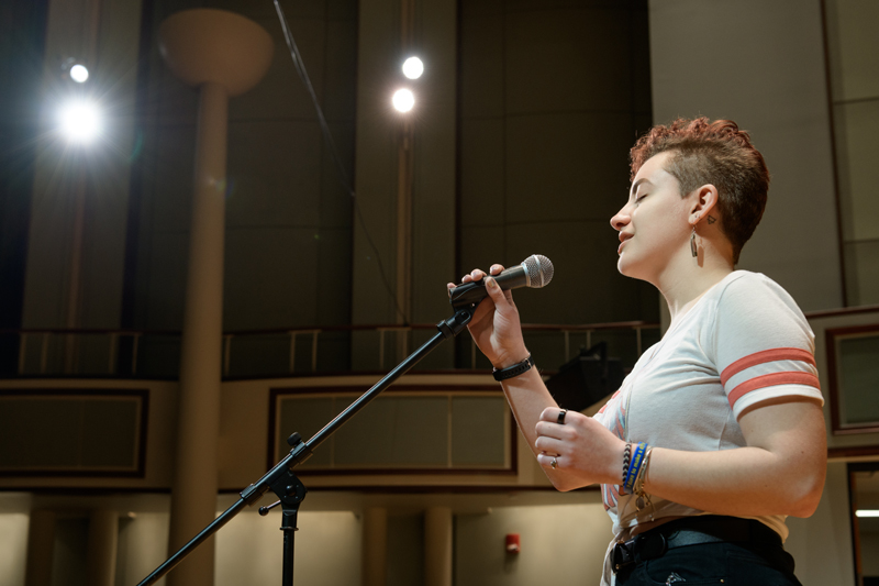 COE-CEE-Cargill_Singing_Engineer-021220 Sydney Cargill is an undergrad student studying Civil and Environmental Engineering with the Center for Applied Coastal Research. She also sings with the a cappella group DelReMi, a Registered Student Organization at the University which performs regularly on campus.