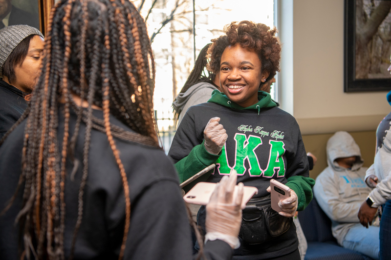 MLK Day of Service - 1/20/20 Members of the Alpha Kappa Alpha sorority like Kayla Williams participate in the MLK Day of Service by performing cleaning and sorting tasks at the Sunday Breakfast Mission, January 20, 2020.