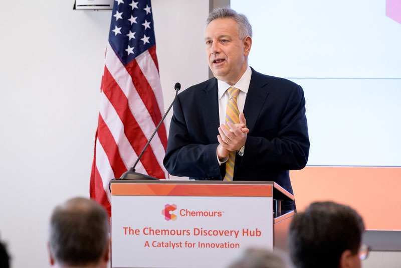 Chemours-Discovery_Hub_Ribbon_Cutting-030920