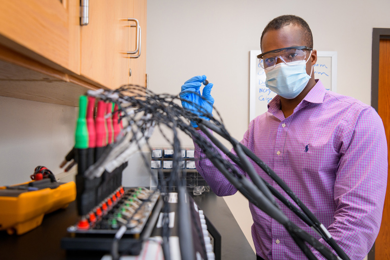 COE-MEEG-Yao_DOE_Battery_Grant-082820 Dr. Koffi Pierre Yao, assistant professor of Mechanical Engineering, has received a $1 million grant from the Department of Energy to develop silicon-graphite electrodes in lithium ion batteries that will allow the batteries to last longer on a single charge and charge faster.