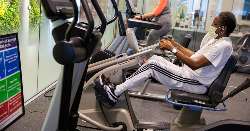 Renal Rehab participants work out in the exercise space on the 2nd floor of the Tower at STAR under the guidance of Brittany Glazar. Clinical Exercise Physiologist for the Renal Rehab program. 

Pictured are Beverly LaRock, Aaron Seymour (white outfit), Keith King (blue T-shirt) and UD student Liz Whelahan.