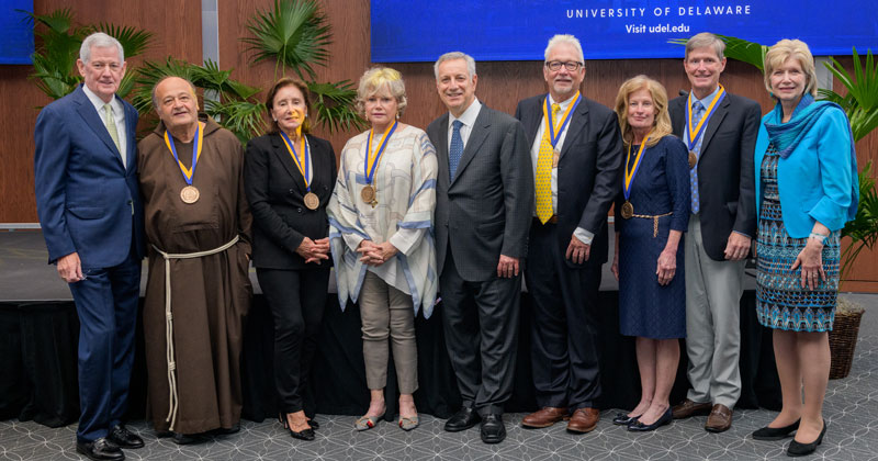 Recipients of the Medal of Distinction