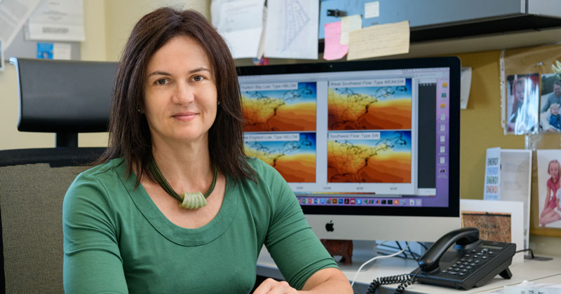 CEOE-Archer_Christina-Environmental_Portrait-071519 Professor Cristina Archer studies and teaches wind power, meteorology and air pollution while also leading the Center for Research in Wind and the Eco-Entrepreneurship Certificate program.