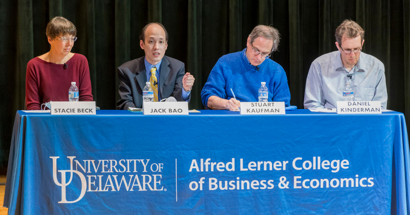 Professors from UD’s Lerner College and the College of Arts and Sciences participate in a panel to discuss sanctions over Russia’s invasion of Ukraine. 