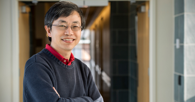 University of Delaware Professor Yushan Yan and Department of Chemical and Biomolecular Engineering postdoctoral researcher Teng Wang, along with collaborators from Switzerland, have recently published findings in Nature Materials on a new catalyst that could eliminate the need for precious metals in fuel cells. University of Delaware Professor Yushan Yan and Department of Chemical and Biomolecular Engineering postdoctoral researcher Teng Wang, along with collaborators from Switzerland, have recently published findings in Nature Materials on a new catalyst that could eliminate the need for precious metals in fuel cells.