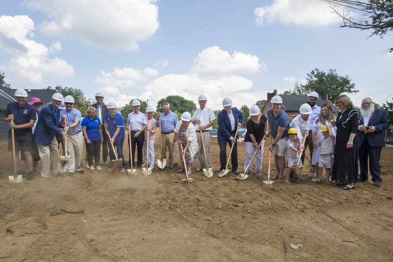 UD President Dennis Assanis and UD First Lady Eleni Assanis, on Aug. 28, joined other UD and government officials, supporters, students, parents and members of the community to break ground on a new Chabad Jewish Student Center on South College Avenue in Newark.